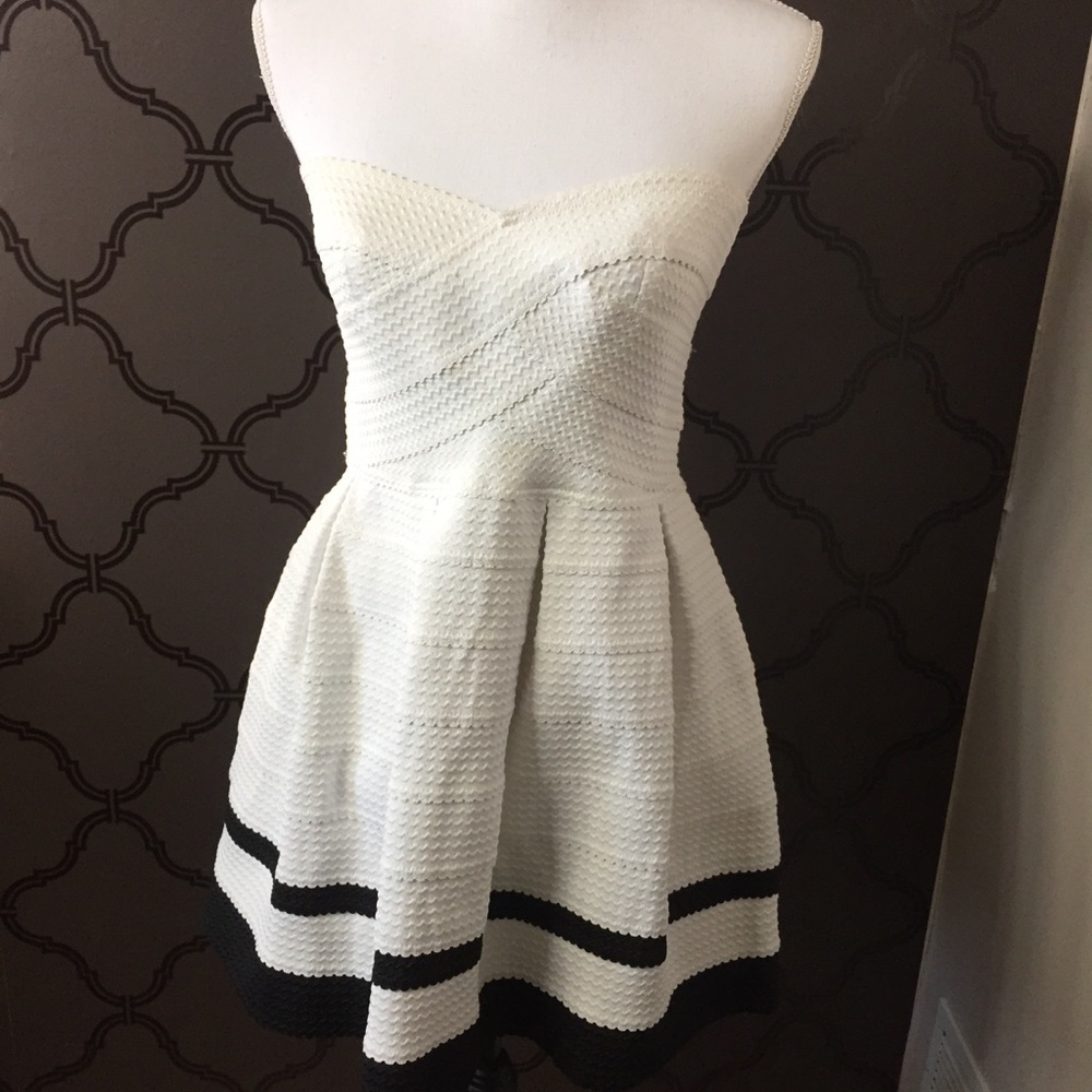 Sans Souci Women's Strapless Dress NWT size L